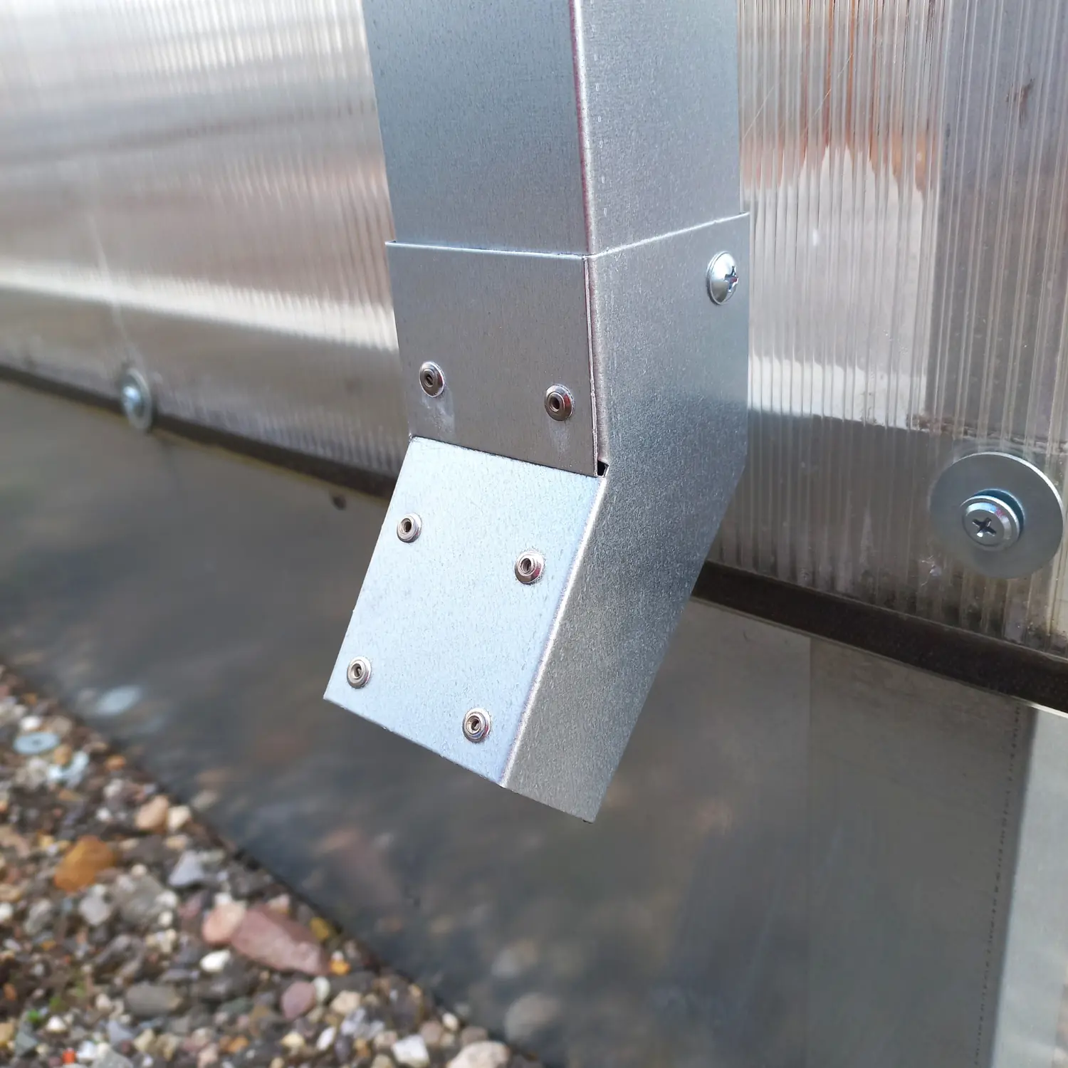 Gutter System for Premium House Greenhouse - Image 3