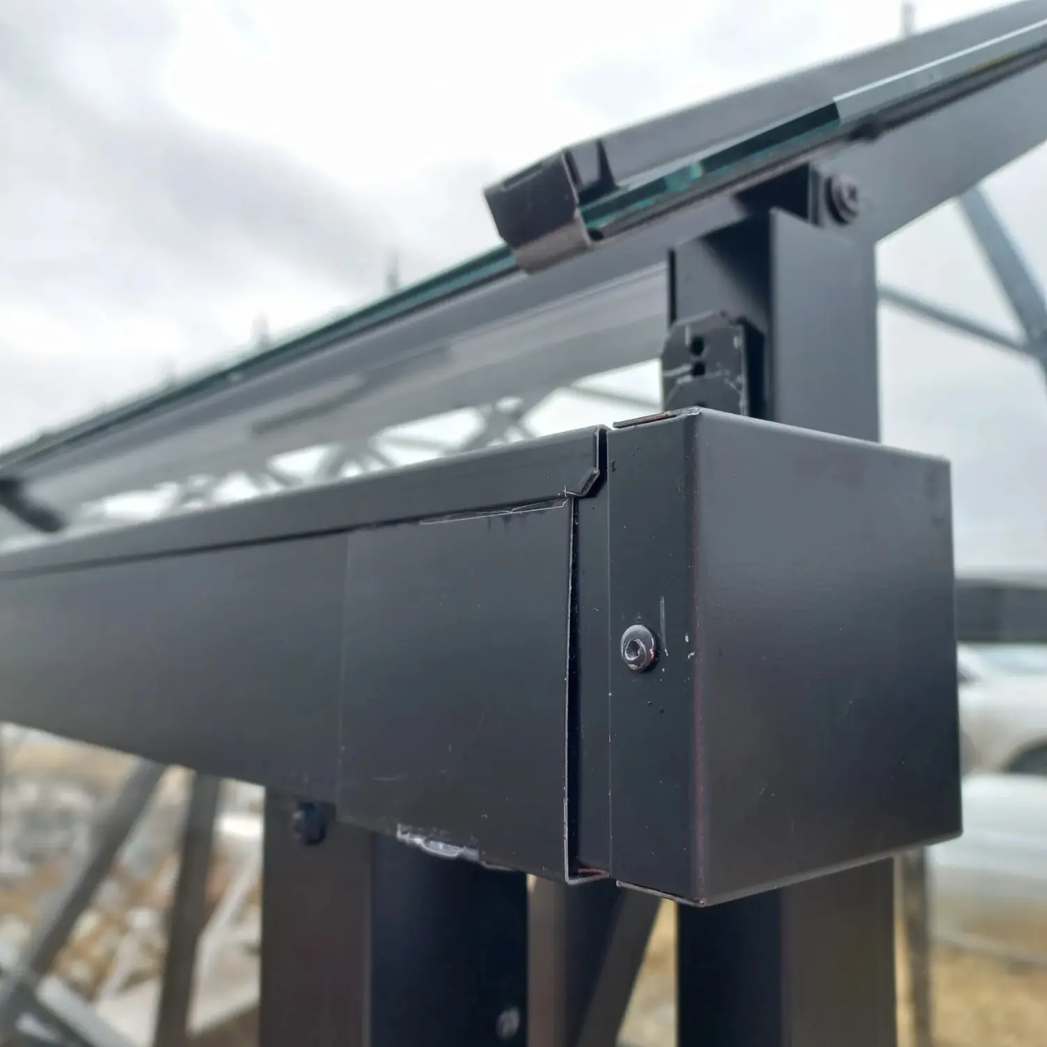 Gutter System for Premium House LUX Greenhouse - Image 3